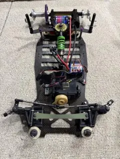 く*ん様 【R3】旧車　シャーシ　当時物　ラジコン　車　カーのサムネイル