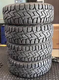 [4本] 215/65R16 109/107 トーヨーオープンカントリーRTのサムネイル
