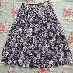 TO BE CHIC ❤︎花柄フレアスカート❤︎のサムネイル