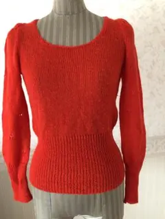 赤いパフスリーブニットセーター Mサイズ