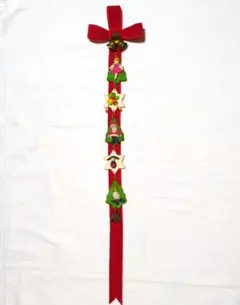 クリスマス　赤いリボンのウォールデコ　ハンドメイド