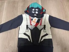 110サイズ　長袖　トレーナー　パーカー　仮面ライダー　なりきりパーカー　ゼッツ