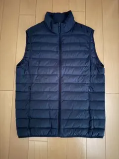 UNIQLO ウルトラライトダウン　ベスト　ネイビー チェック柄