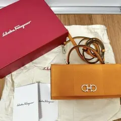 訳あり Salvatore Ferragamo ヒマワリ柄 クリアバッグ - メルカリ