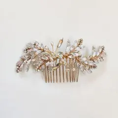 ウェディングヘッドドレス 花と葉のデザイン