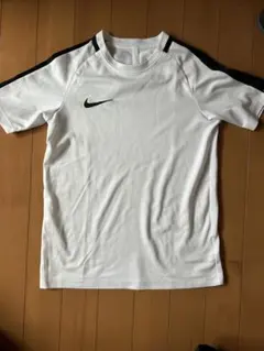 NIKE キッズ Tシャツ ホワイト ブラックのサムネイル