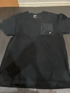 Nike ブラック Tシャツ Mサイズ ポケット付き