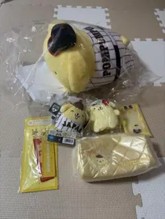 侍ジャパンサンリオコラボ　ポムポムプリン一番くじＡ賞　抱き枕クッションとその他