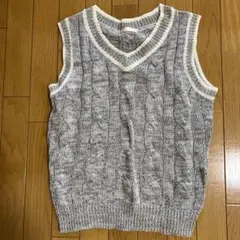 ベスト　ニット