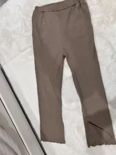 脚長効果リブパンツ スリット入り ブラウン