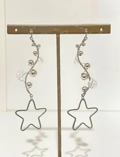 星型フープピアス クリスタルビーズ付き