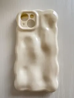 クリーム色のiPhone用シリコンケース