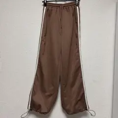 ブラウン サイドストライプ ジョガーパンツ　Sサイズ　しぼり