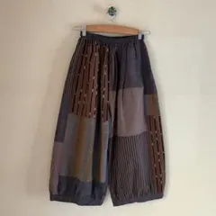 CUBE-CUBE バルーンパンツ　リネン　刺繍　総柄　総刺繍 CUBE-CUBE バルーンパンツ リネン 刺繍 総柄 総刺繍 - メルカリ