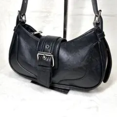 Y2K 00s ワンショルダーバッグ　ハーフムーン トレンド　フラップ　黒