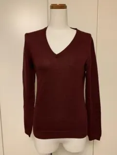 ユニクロメリノウールVネックセーター