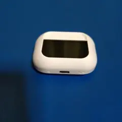 ワイヤレスイヤホン 充電ケース ホワイトのサムネイル
