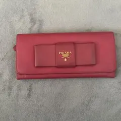 PRADA 財布