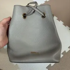 FURLA 巾着型 ショルダーバッグ グレー