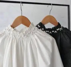 新品　ネックパールデザイン　フリルブラウス　Frene Bebeod ★即納★