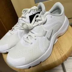 新品　Nike ホワイト 24cmスニーカー