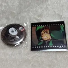鬼滅の刃　ダイニング お楽しみくじ　竈門炭治郎 缶バッジ、フィルム風クリアカード