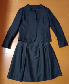 ジャケットとスカートのセット