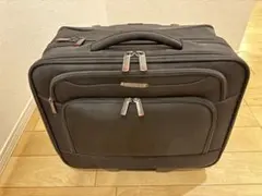 Samsonite キャリーケース　ビジネス　出張に最適
