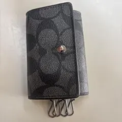 coachキーケースメンズブラック