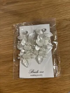 bride me ブライドミーウェディング ピアス 花モチーフ