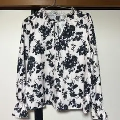 SHEIN シーイン フラワープリント 長袖ブラウス フリル　S