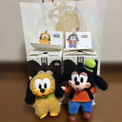 POPMARTディズニー　プルート　グーフィー　ぬいぐるみ
