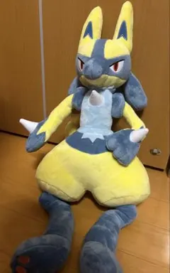 ポケモン めちゃもふぐっとぬいぐるみ 黄色いルカリオ