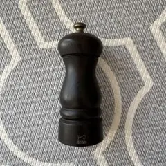 Item thumbnail for item 78800049-e615-4c08-b9b9-ddf8a0b0f50e