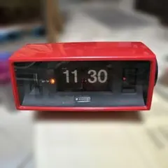 SEIKO 赤 パタパタ置時計 - メルカリ