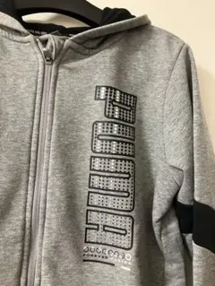 PUMA フード付きジップアップパーカー グレー 160cm