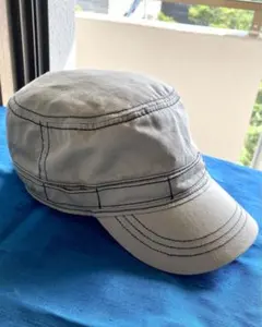 adidas アディダス　キャップ　ベージュ