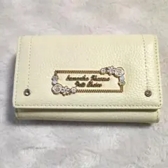 新品未使用 サマンサタバサプチチョイス キーケース 花柄プレート レモンイエロー