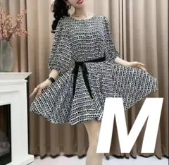 ワンピース　チューリップ　ミニ　丈　M　サイズ　秋　冬　七分　袖　黒　リボン