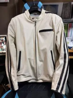 DEGNER パンチングレザー ライダースジャケット XLのサムネイル