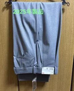 新品　タグ付　ユニクロ uniqloタックワイドパンツ グレー　Ｌサイズ