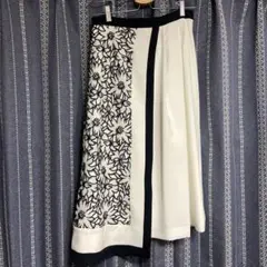 花柄刺繍 フレアスカート サイズ38のサムネイル