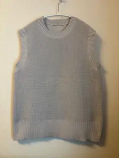 4/13まで　無印　軽くて型崩れしにくいニットベストS-M