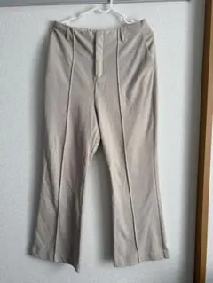 earth music &ecology センタープレスパンツベージュLサイズ