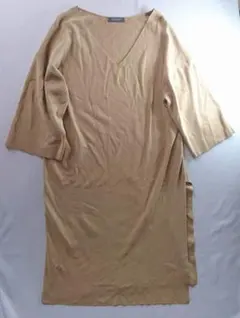 【スピックアンドスパン】Vネック★ハイゲージニットワンピース★重ね着コーデにも