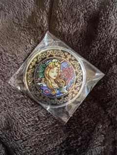 Disney缶バッチ　オーロラ姫