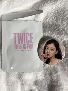 TWICELIGHTSナヨンピンバッジ¥1599 2025年最新】twice缶バッジの人気