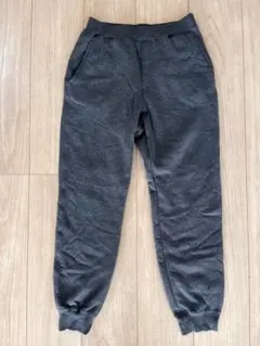 Item thumbnail for item a908a98b-c73f-4118-bb5d-fe513a80703e