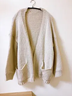 カーディガン　重め　オーバーサイズ　ニット　編み込み