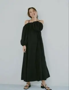 新品未使用タグ付きJILL STUART ビッグフラワープリントワンピース